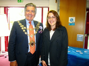 Yolanda and the Mayor on 16 May resized